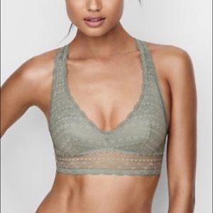 Victoria’s Secret :: Bralette